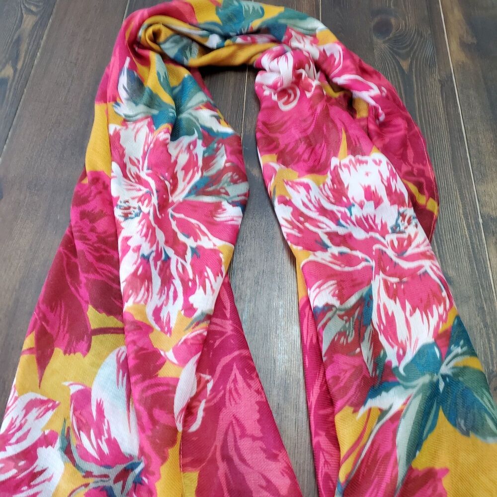 Charming Charlie Scarf Red Gold Floral Oversize 40x72" Fringe Lightwgt Boho Fest